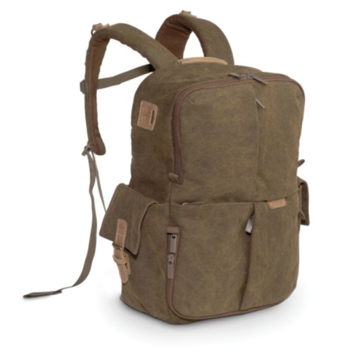Средний рюкзак NATIONAL GEOGRAPHIC A5270 MEDIUM RUCKSACK Рюкзак для цифровой зеркальной камеры с присоединенным  объективом,  ноутбука до 15,4",  дополнительных объективов, вспышки и  аксессуаров.