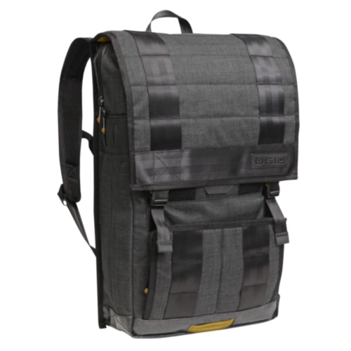 Рюкзак OGIO COMMUTER PACK, BLACK/CURRY Небольшой, влагоотталкивающий и многофункциональный рюкзак OGIO COMMUTER с отделением для ноутбуков диагональю до 15".  