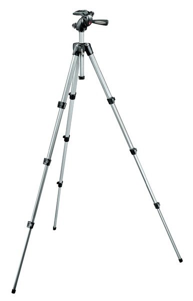 Штатив MANFROTTO MK394-H PHOTO-MOVIE KIT QR Это прекрасное решение для начинающих фотографов. Тренога воплощает в себе компактность и надежность обеспечивая стабильную съёмку.