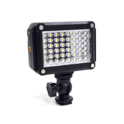 Накамерный осветительный прибор METZ MECALIGHT LED-320 Светодиодный осветительный прибор постоянного света.
5600K, 320 Lux, питание - 4  AAA-батарейки, или аккумулятора