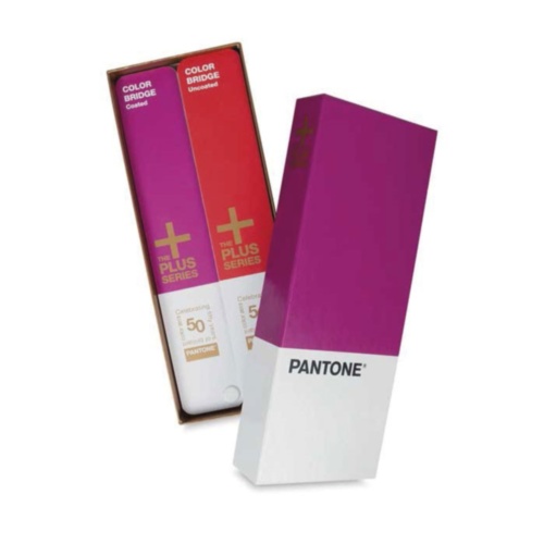 Справочник Pantone GP4102 Color Bridge Coated &amp; Uncoated Set Справочник в виде веера Color Bridge (англ. цветовой мост) предназначен для перевода смесевых цветов Pantone в другие цветовые форматы, такие как CMYK, RGB. Он позволяет воспроизводить цвета Pantone с максимально достижимым соответствием оригиналу в средах, где использование смесевых цветов невозможно. Продукт включает два веера: Color Bridge Coated и Color Bridge Uncoated.