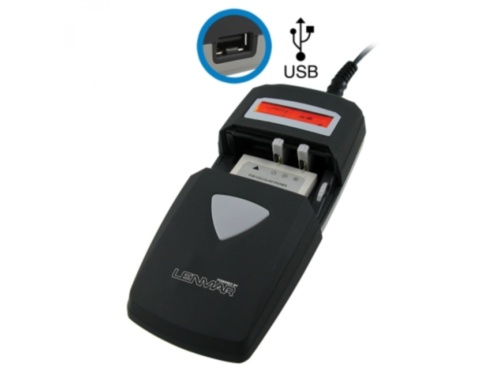 Зарядное устройство Lenmar Universal (BCUNI3) w/LCD Универсальное зарядное устройство предназначено для аккумуляторов,   которые используются в фотоаппаратах, мобильных телефонах   и видеокамерах. Также, предназначено для зарядки батарей типа АА и ААА.  
